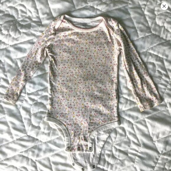 Bundle of 8 baby girl items! - Picture 15 of 16